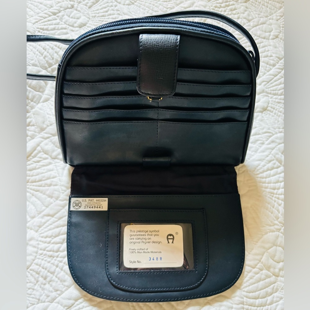 Gorgeous vintage Etienne Aigner crossbody bag - Picture 5 of 5